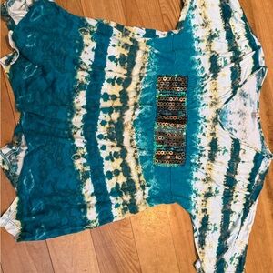 Reba Turquoise and White Patterned Top tie dye sequins